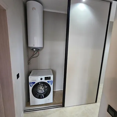 アパート Elena Place Bŭnzarito