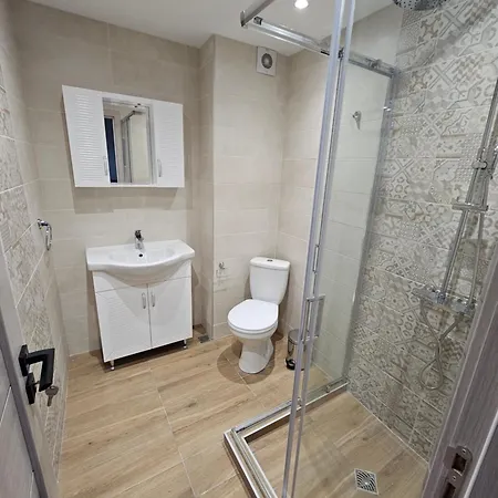 アパート Elena Place