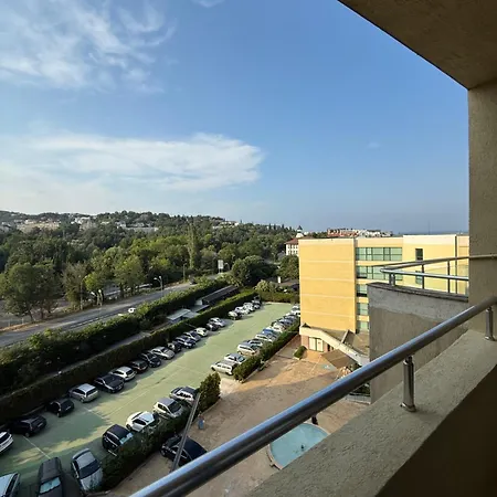 Elena Place Apartman *